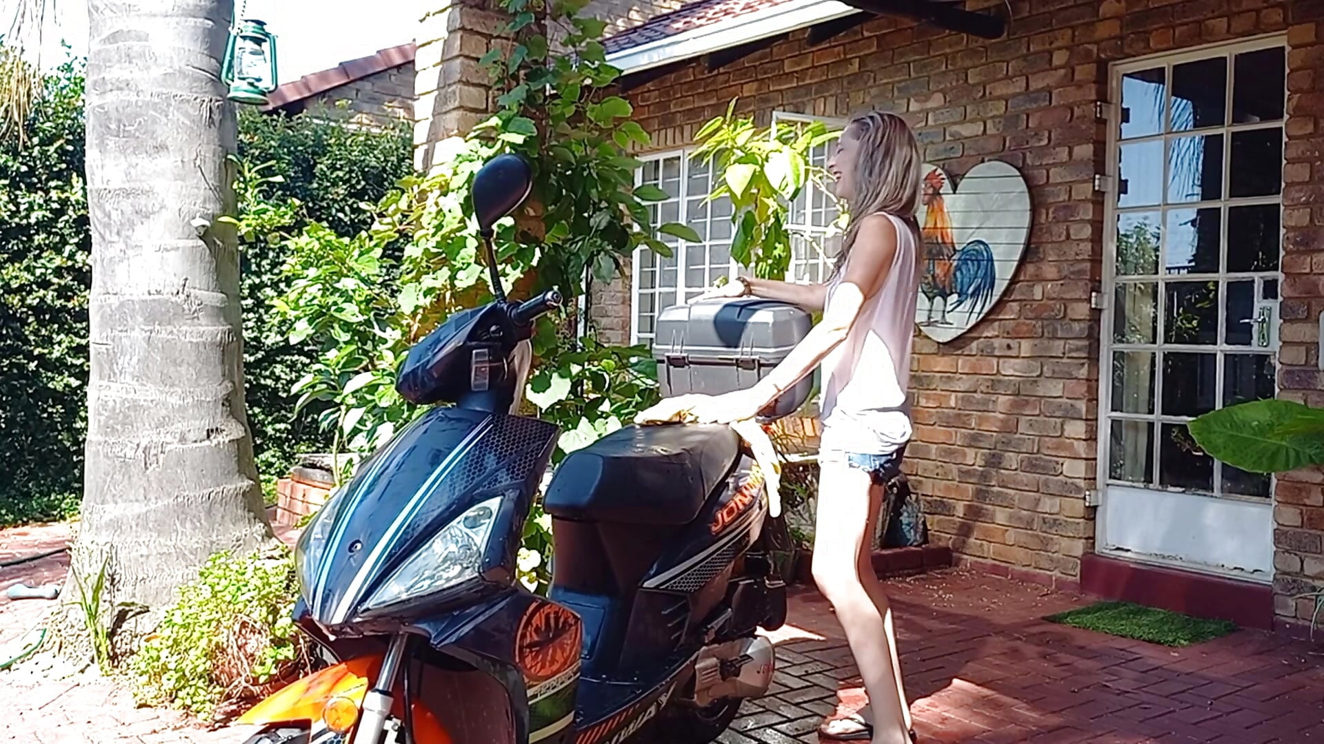 I had a photoshoot washing my scooter and the camera man got to see me give myself a massive creamy