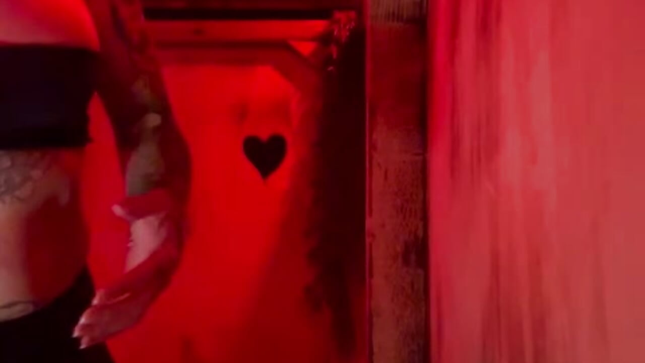 SWINGERCLUB - glory hole - escalated again - video by Etwas_neugierig cam model