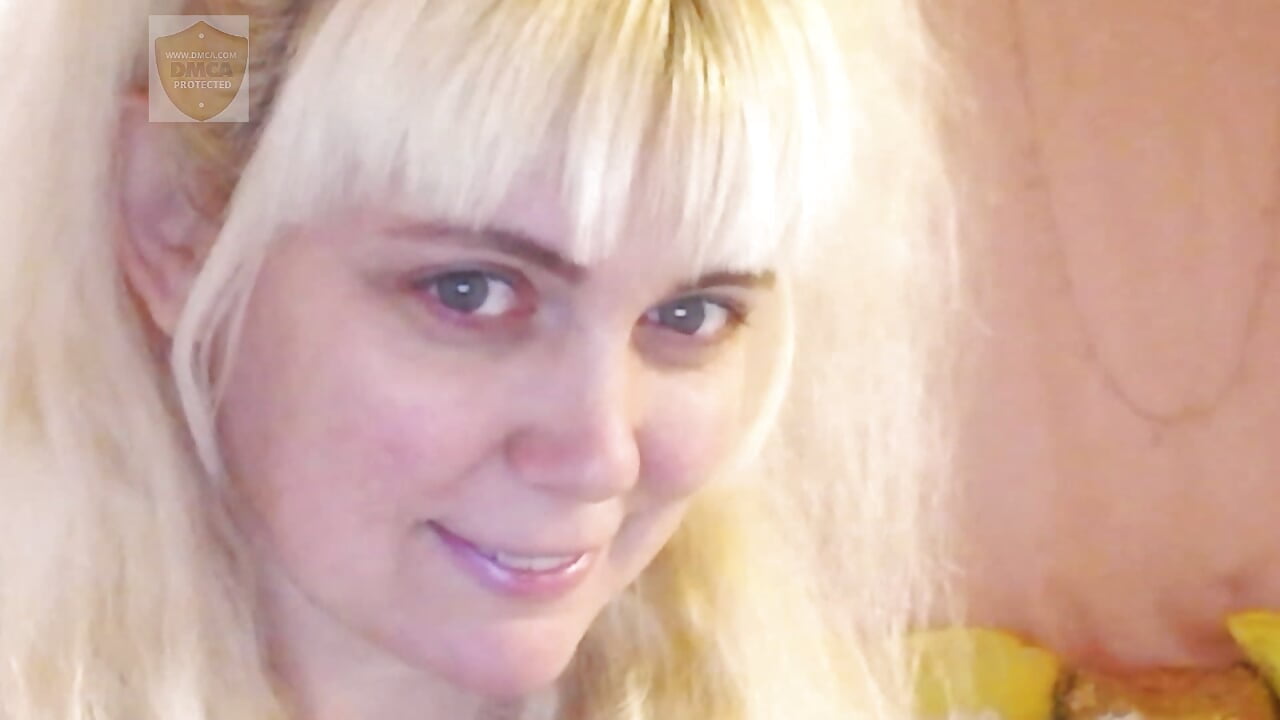 profile-intro-video-1678964797 - vídeo de la modelo de cam SunnySylvia