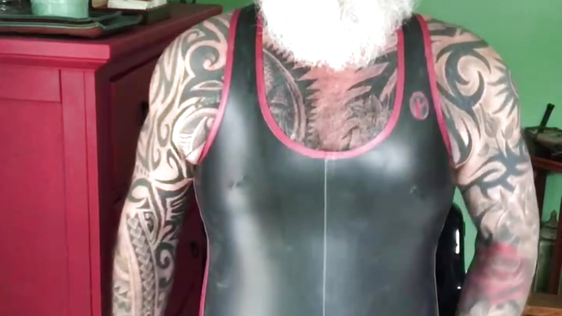 Verbal rubber bear - video by FLdbear cam model