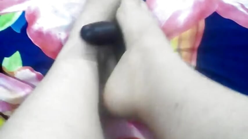 foot job - video by piticaforever cam model