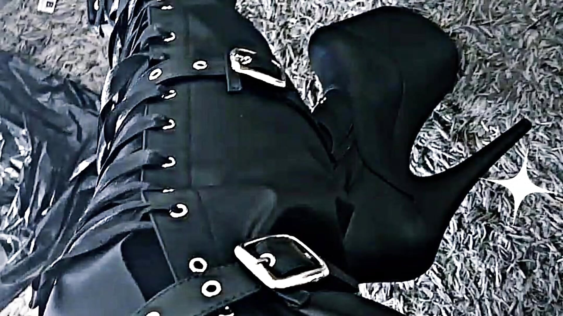 Booots - video by sashasweethot cam model