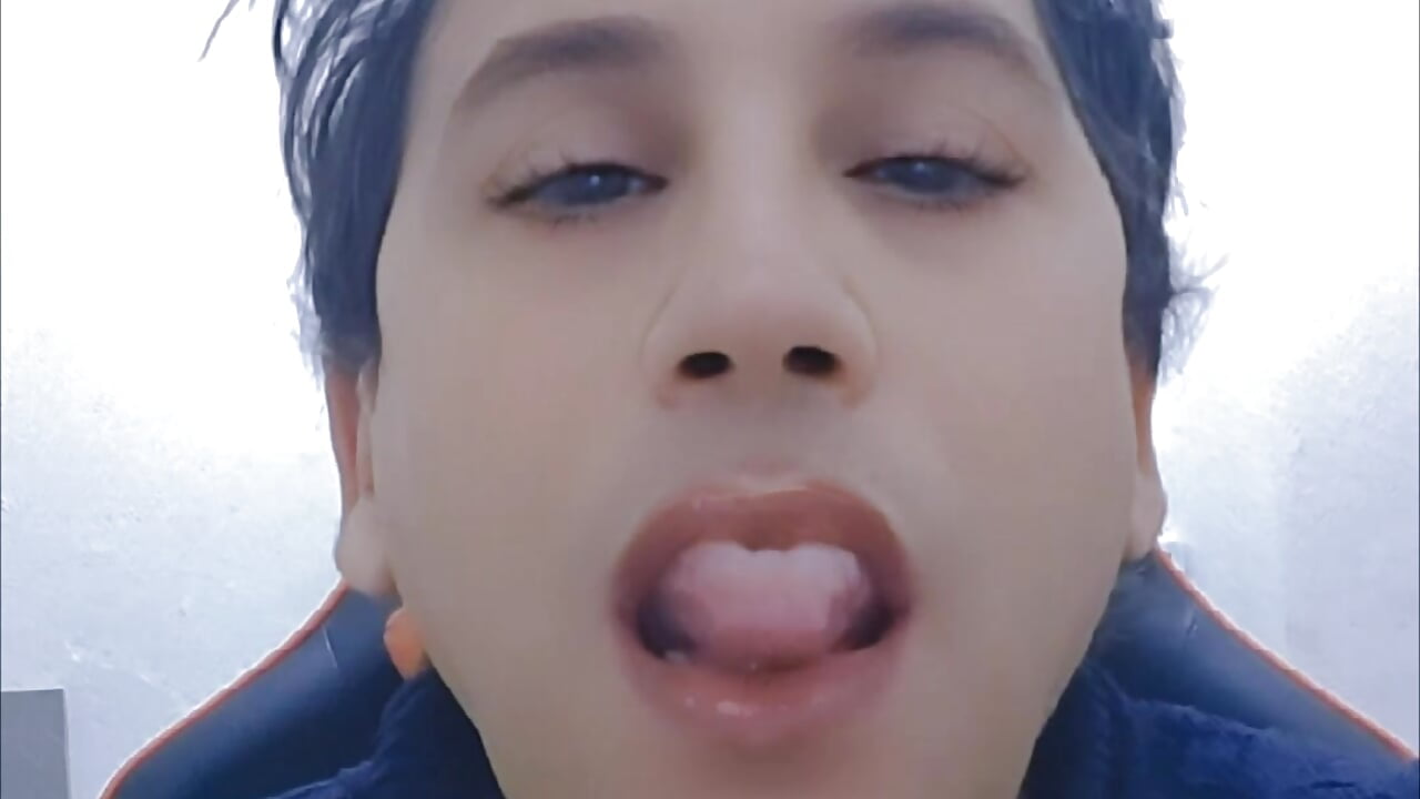 profile-intro-video-1752528193 - video av BeyzaCrossdresser cam model