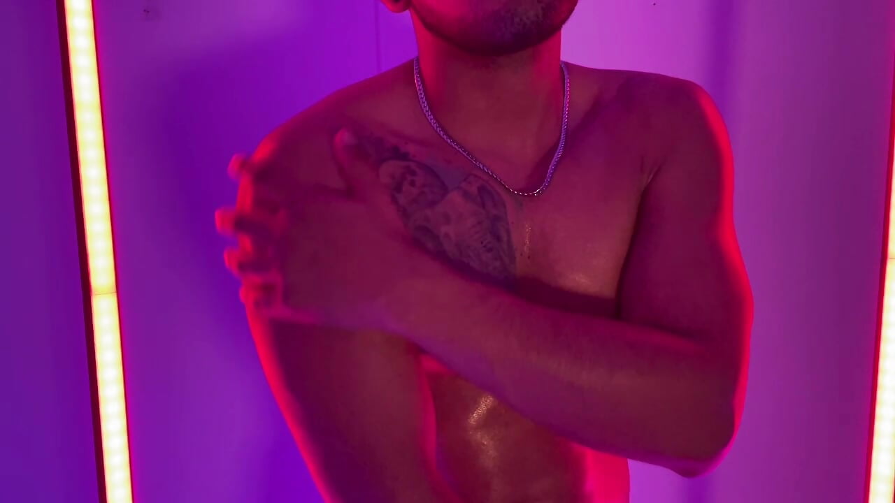 Introducing myself - Vídeo de Stud_samu, modelo de vídeos