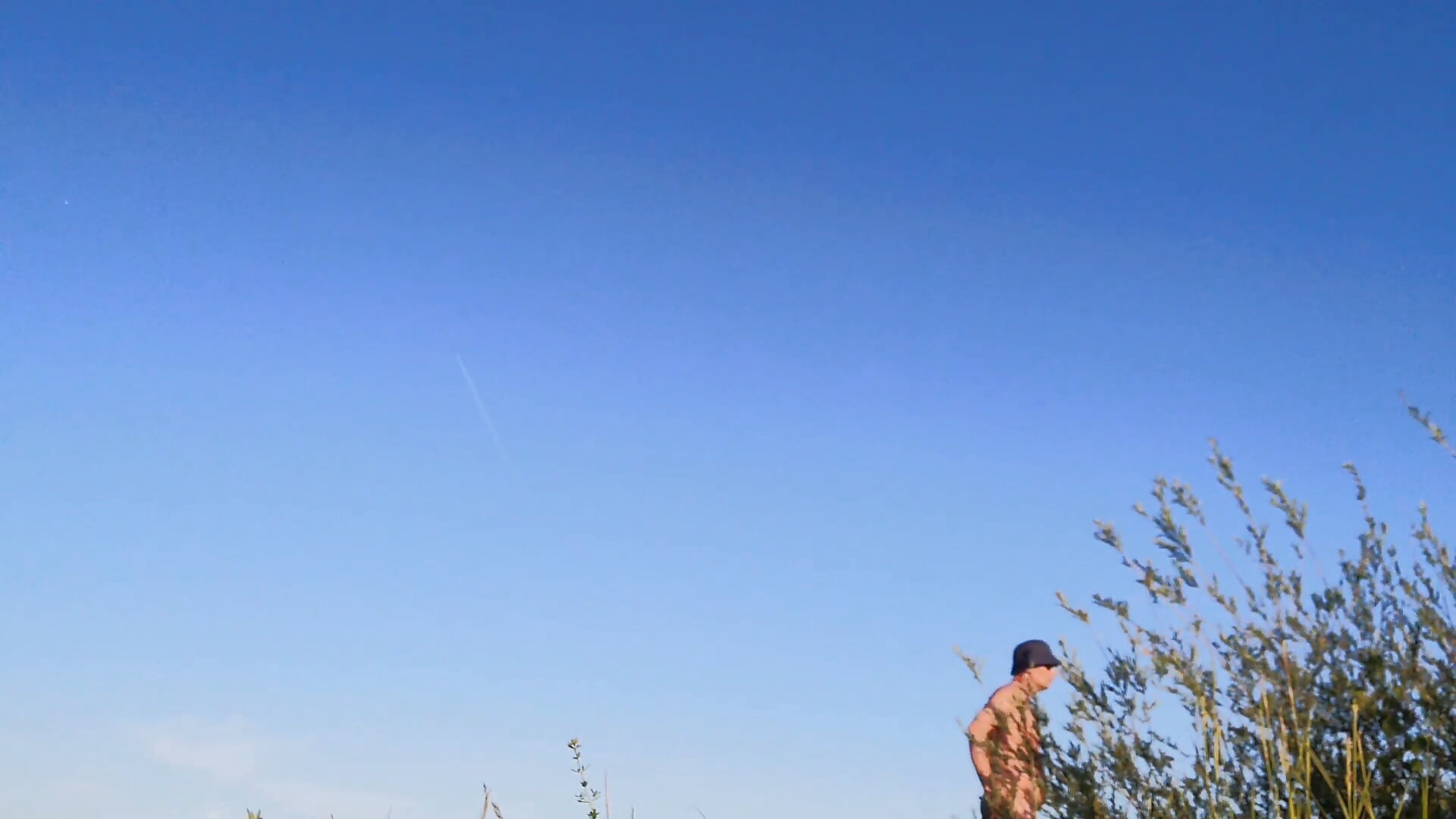 VID_20210613_195506_Trim – video modela na kameri neugierig0211