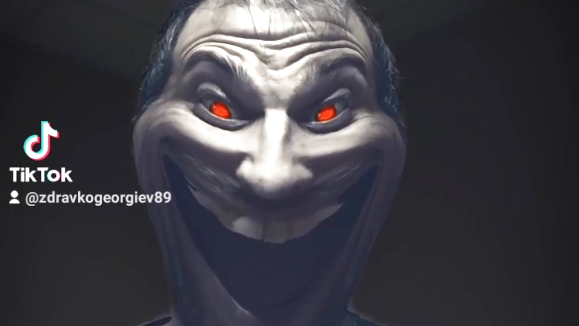 2023-04-23-213806592 – video modela na kameri ZDRAVKICH