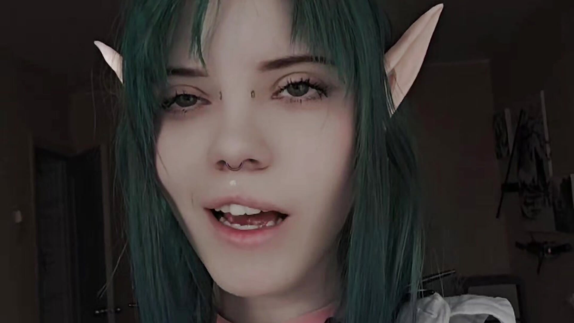 Elf - video di Aurora__cute modella di cam