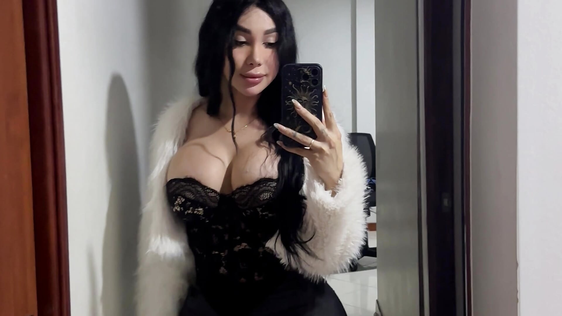 A good night 😈– Dahiana_white kameramodell videója