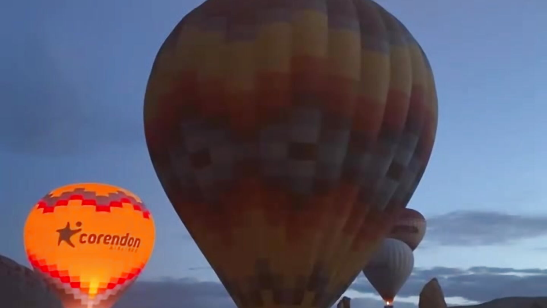 Flight on hot air balloon in Cappadocia - video by PamelaWet cam model