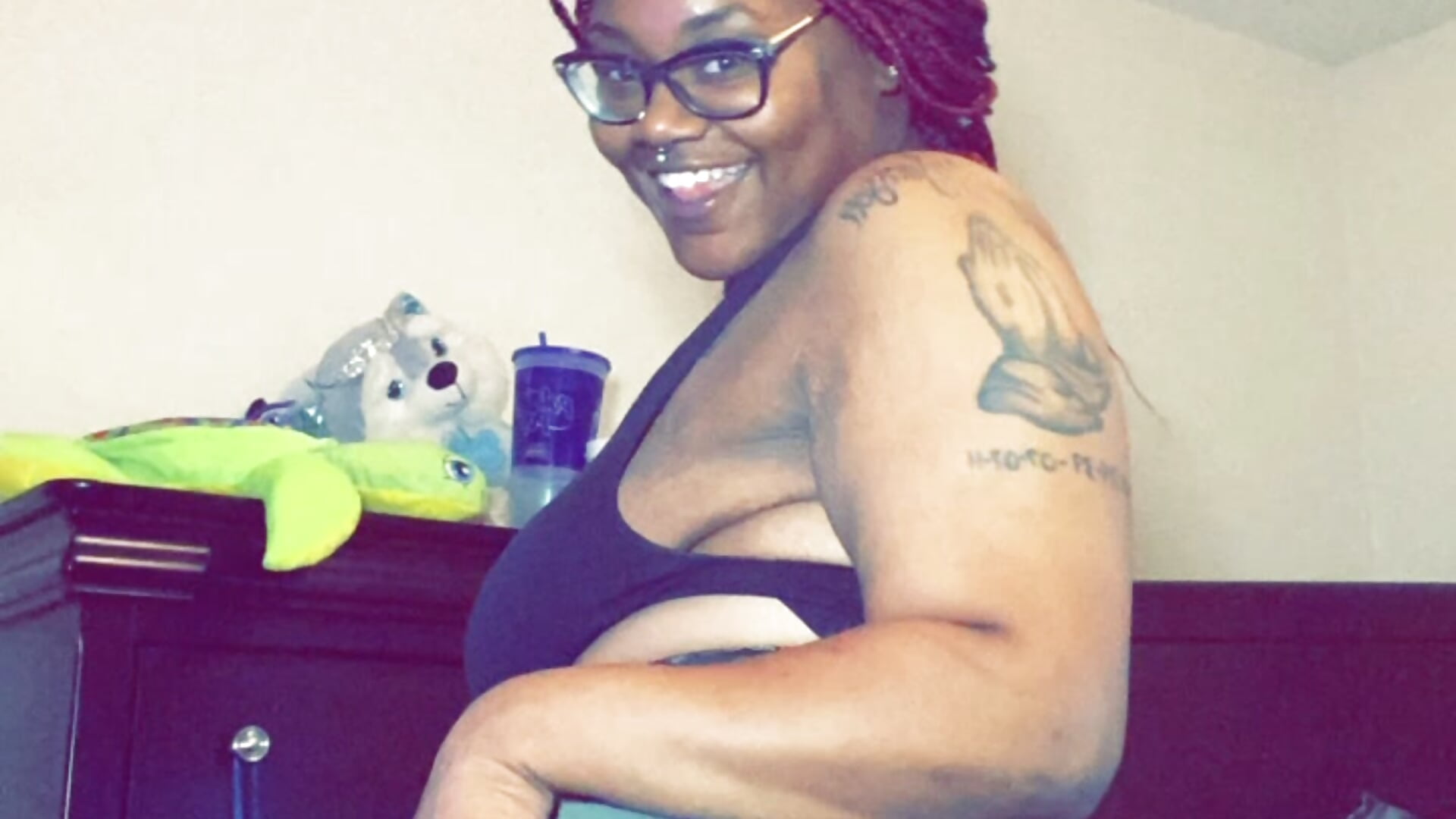 trim,739C639A-1CB9-4E8D-A14E-58D5FC3CF096 - video của người mẫu cam Teila21