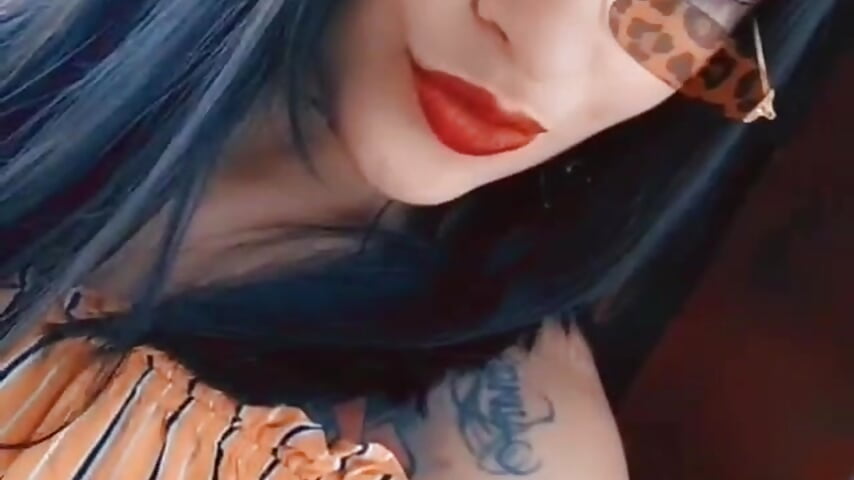 i am sexy - video by Layla_Alabi cam model