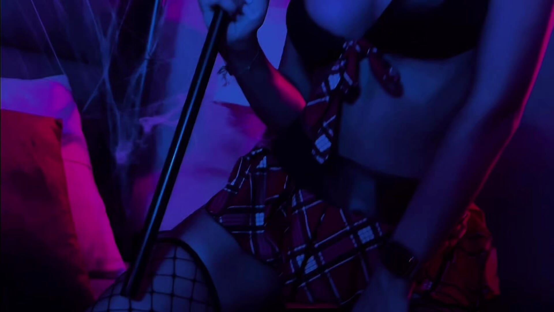 Let me seduce you 🔥 - video by AlizzzStorm cam model