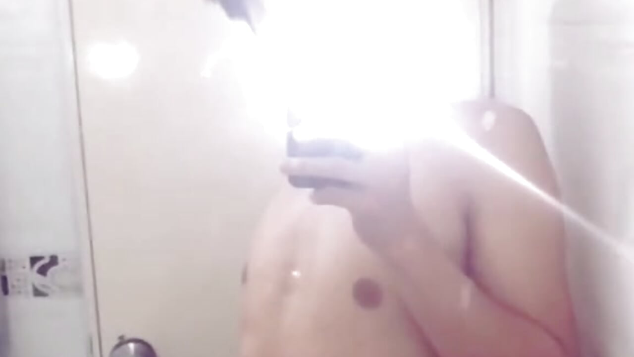 1000032876 - video by Carrington- cam model