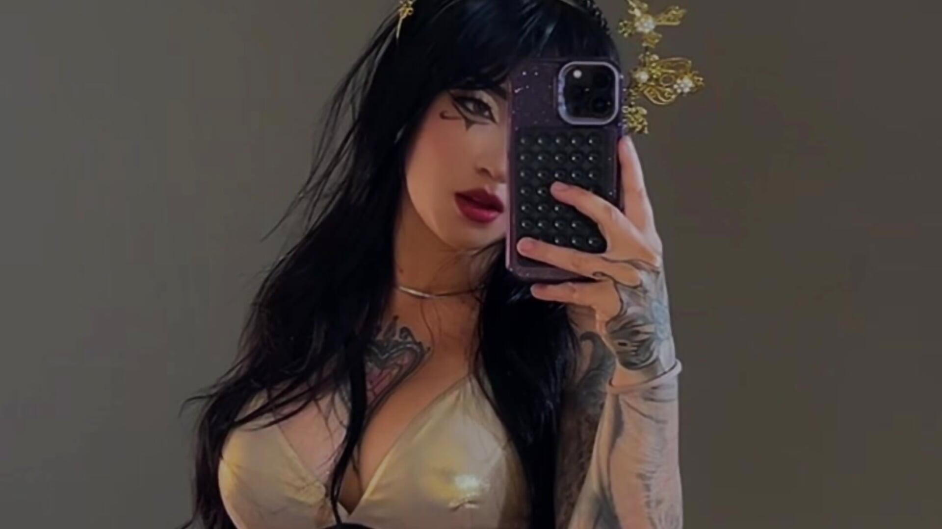 A count of my costumes - video di EmmyEvans1 modella di cam