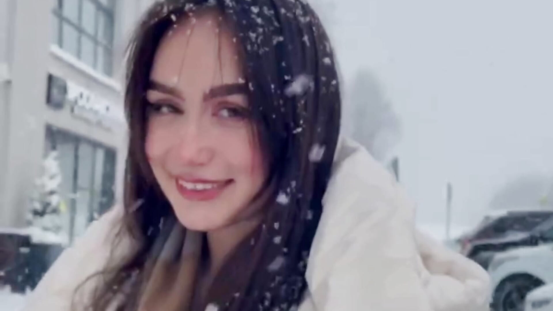 Let's it snow , let it snooow
