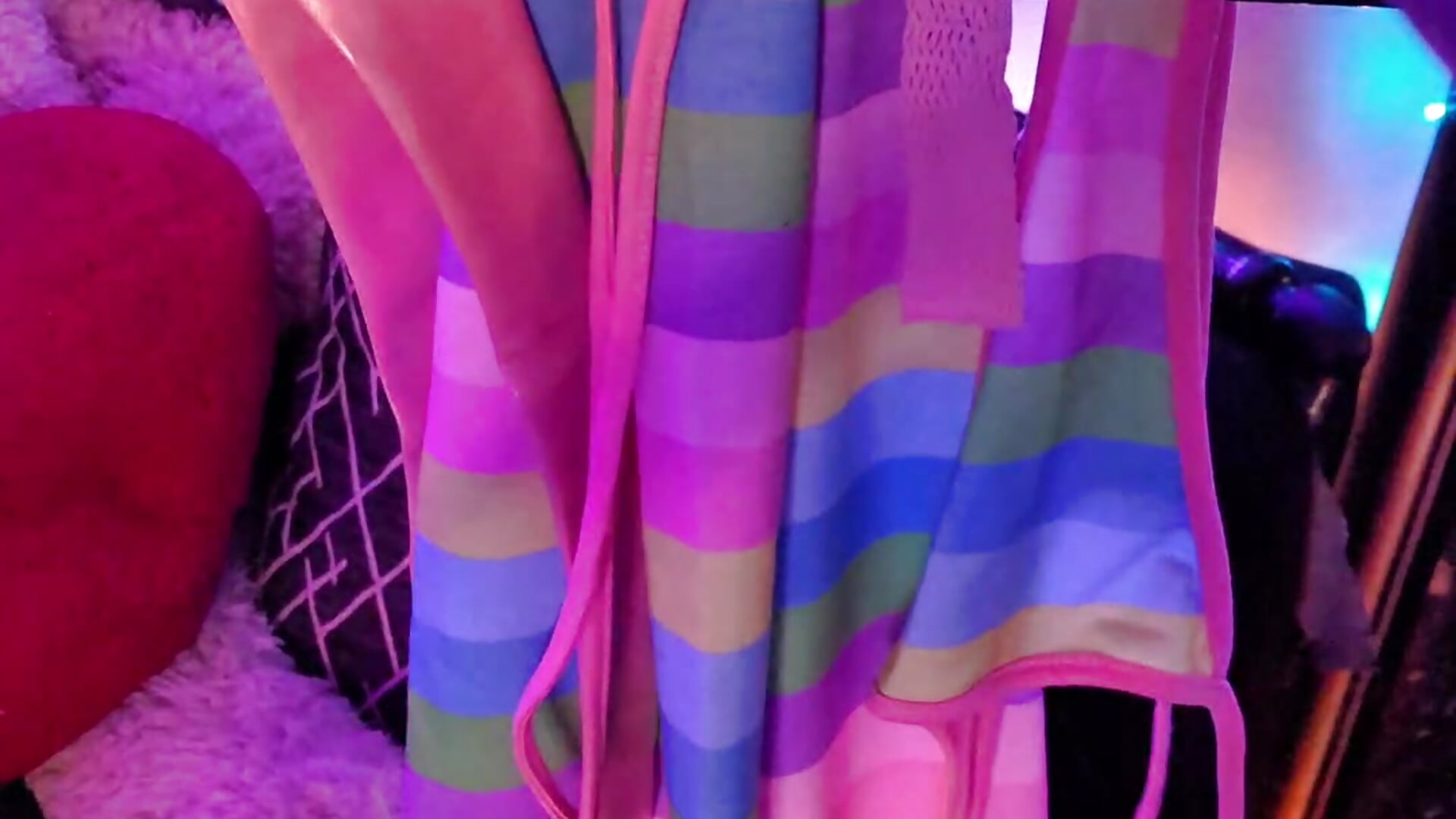 SFW Tiktok Outfit Transformation Video - Ivey_and_James adlı kamera modelinin videosu