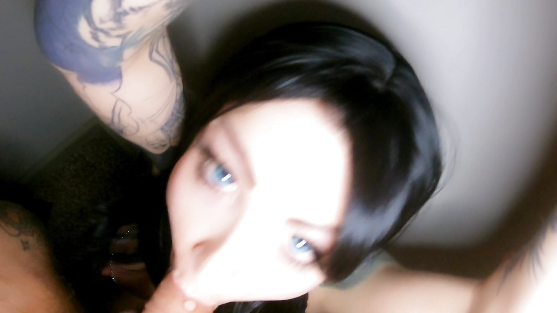 DuctapeBondageNight_4K_MEDIUM_FR30 - 視頻由 Ivey_Strigoi 主播提供