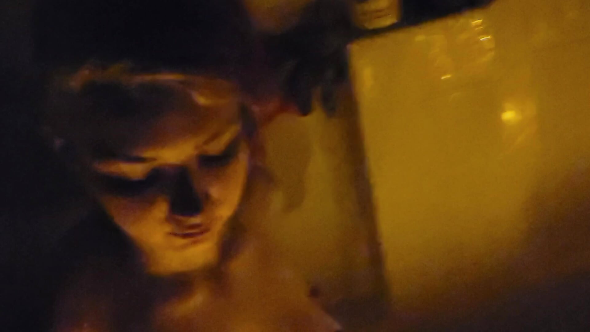 Relaxing bath - Ivey_and_James adlı kamera modelinin videosu