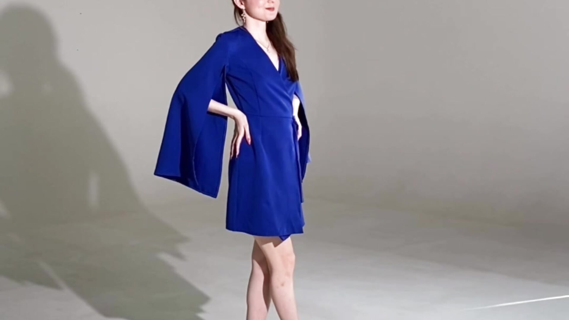 Backstage - video av CloudGrace cam-modell