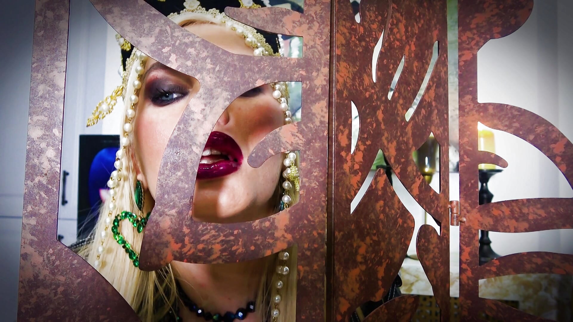 SUCCUBUS KISSES - video by GoddessCeline cam model