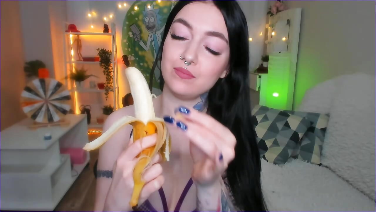 BANANA BLOWJOB