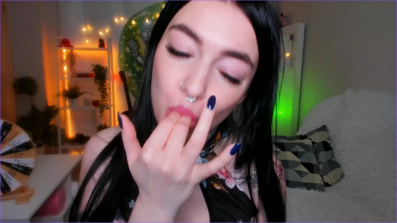 FINGER SUCKING MOUTH PLAY