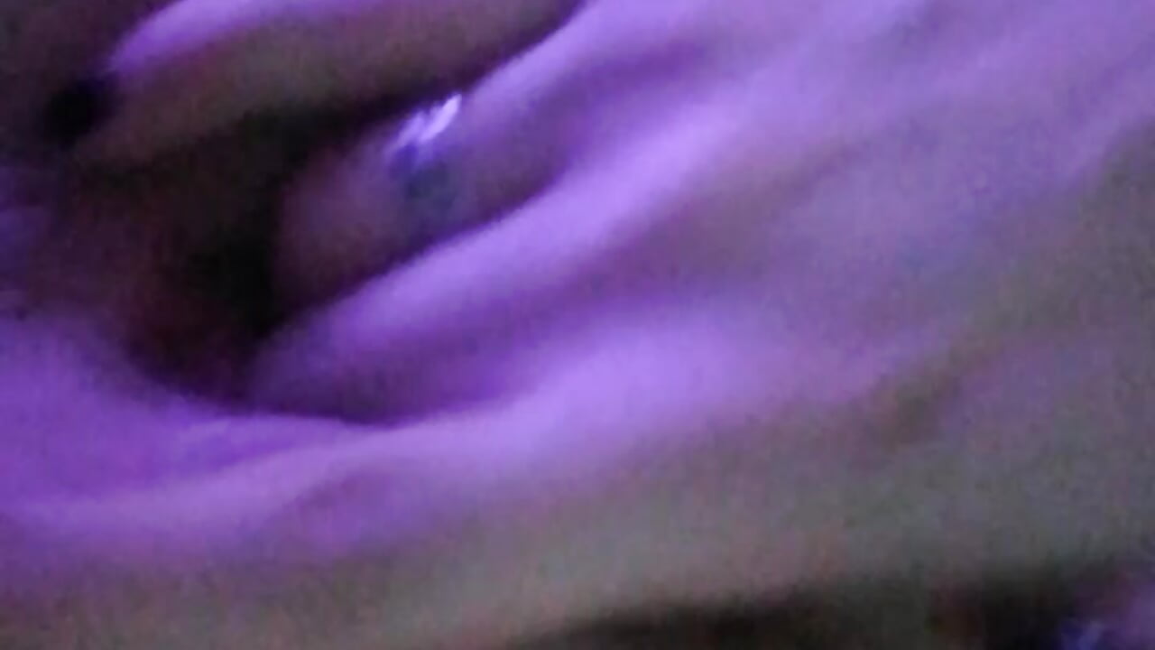 Squirt 2 - TOO close 2 cam :-0   [Handy 