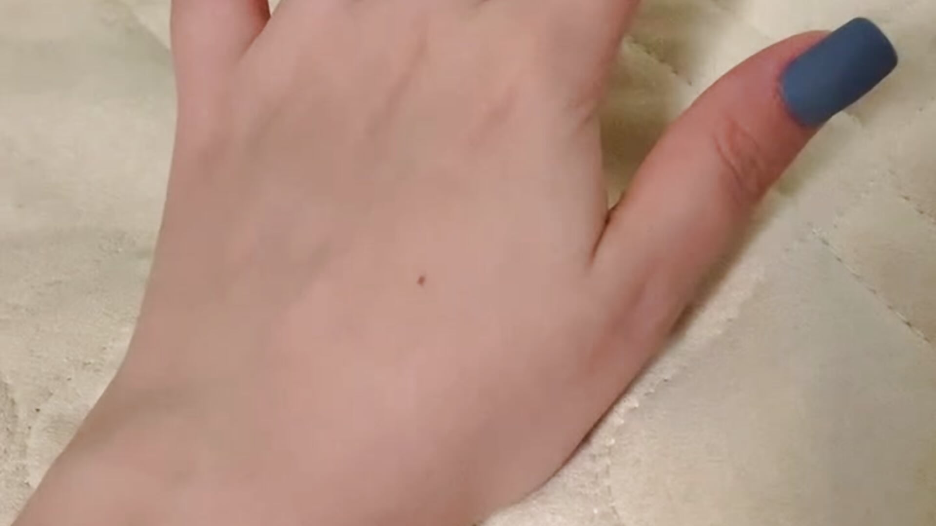 NEW NAILS - video by MilenaSaint cam model