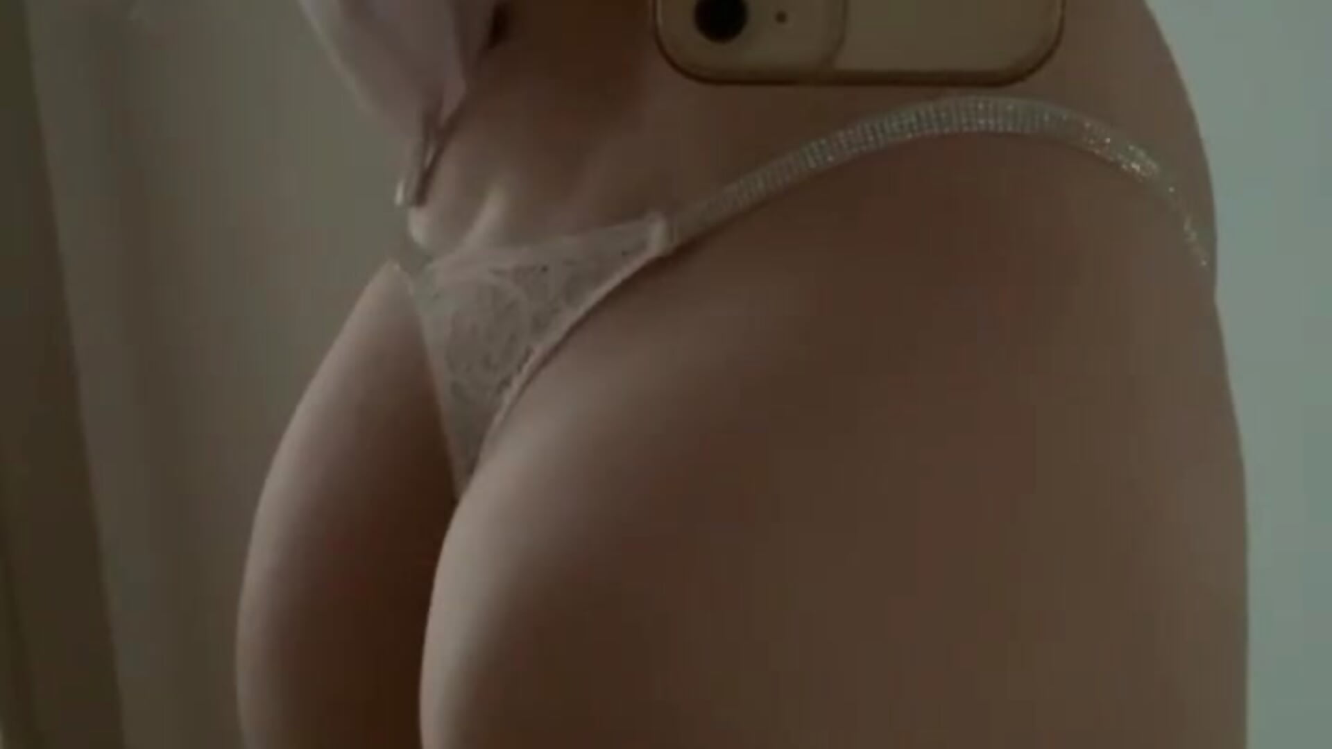 hi - video by SexyBaeKiss cam model