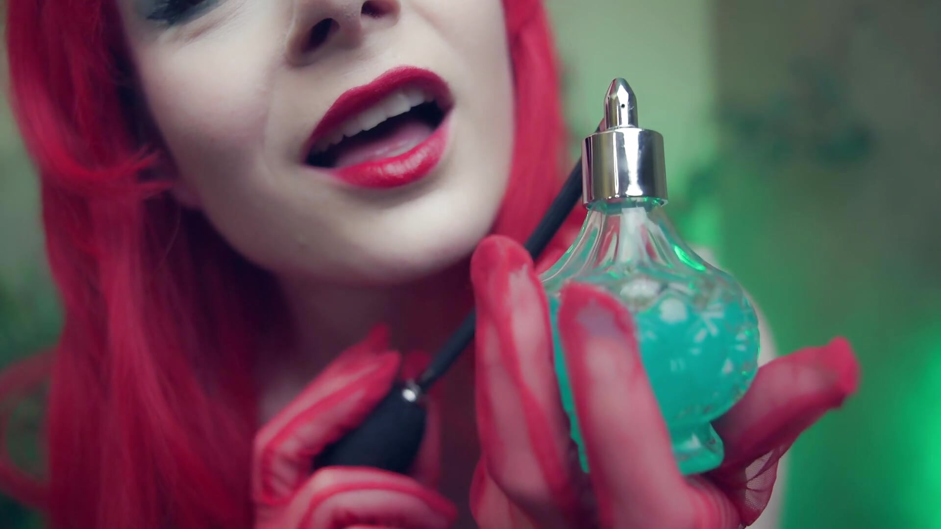 (Deutsch) Poison Ivy perfume JOI－カメラキャストのCruel_Aliceの動画