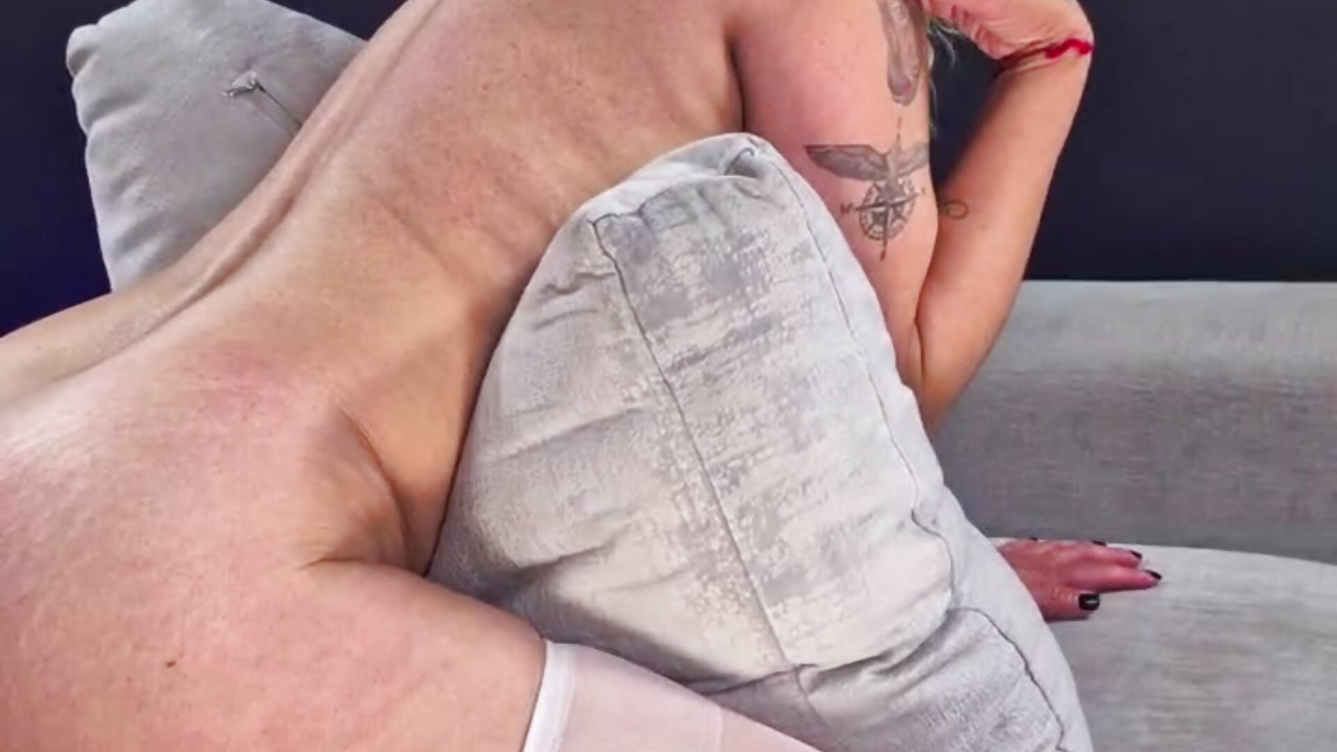 Teasing you - colete_milf 캠 모델의 동영상