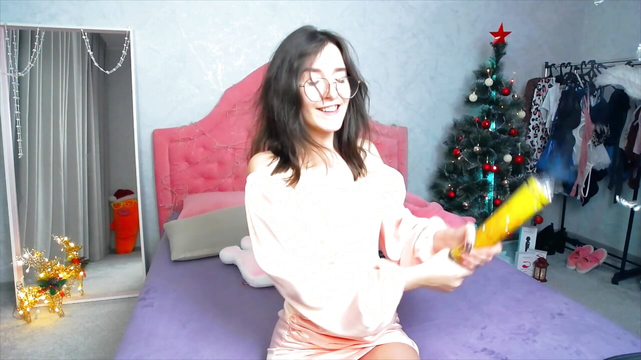 HAPPY 2023! - video by Ariana_Petite cam model