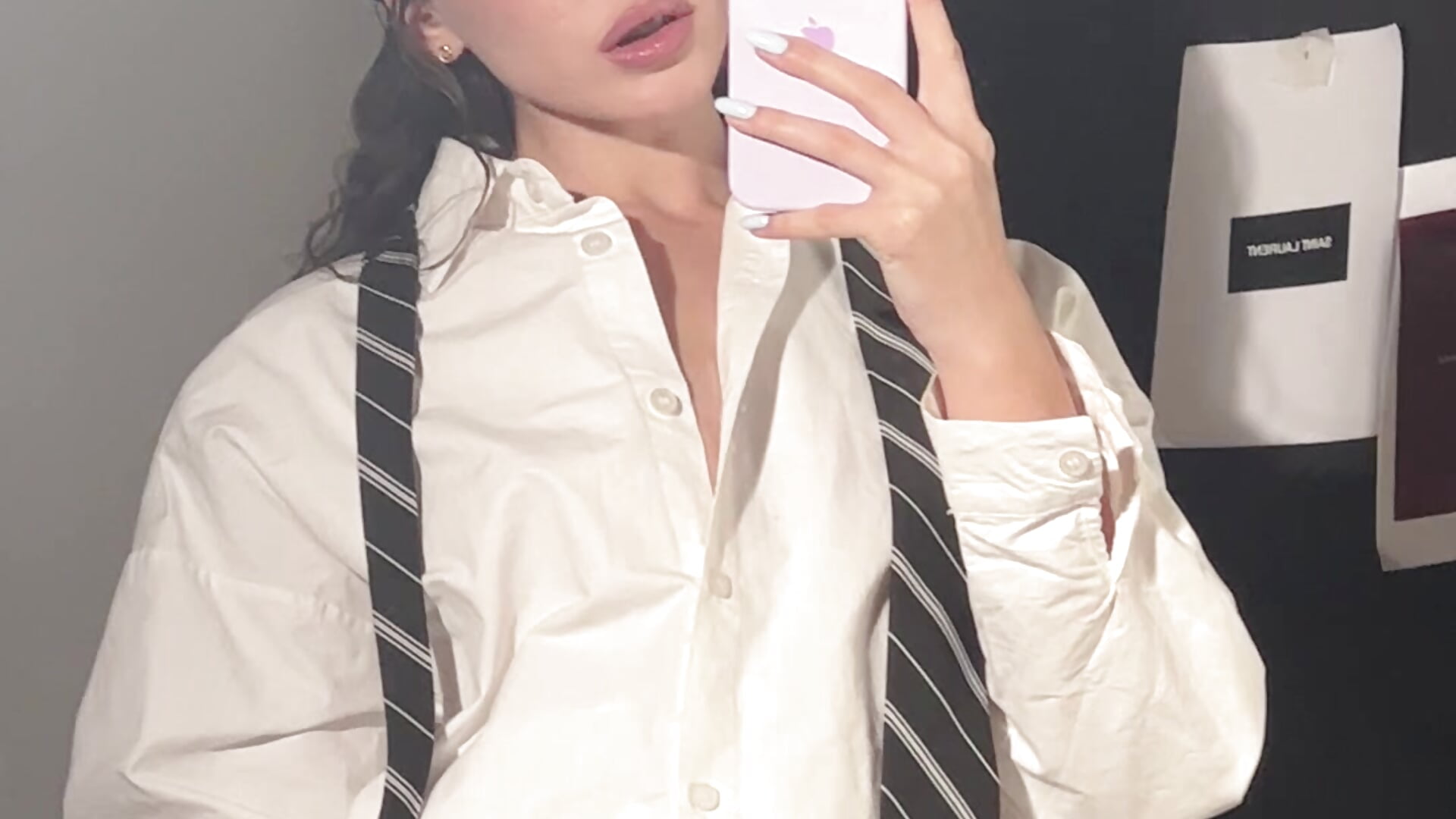 sexy office lady - vidéo du modèle de showcams Ariana_Petite