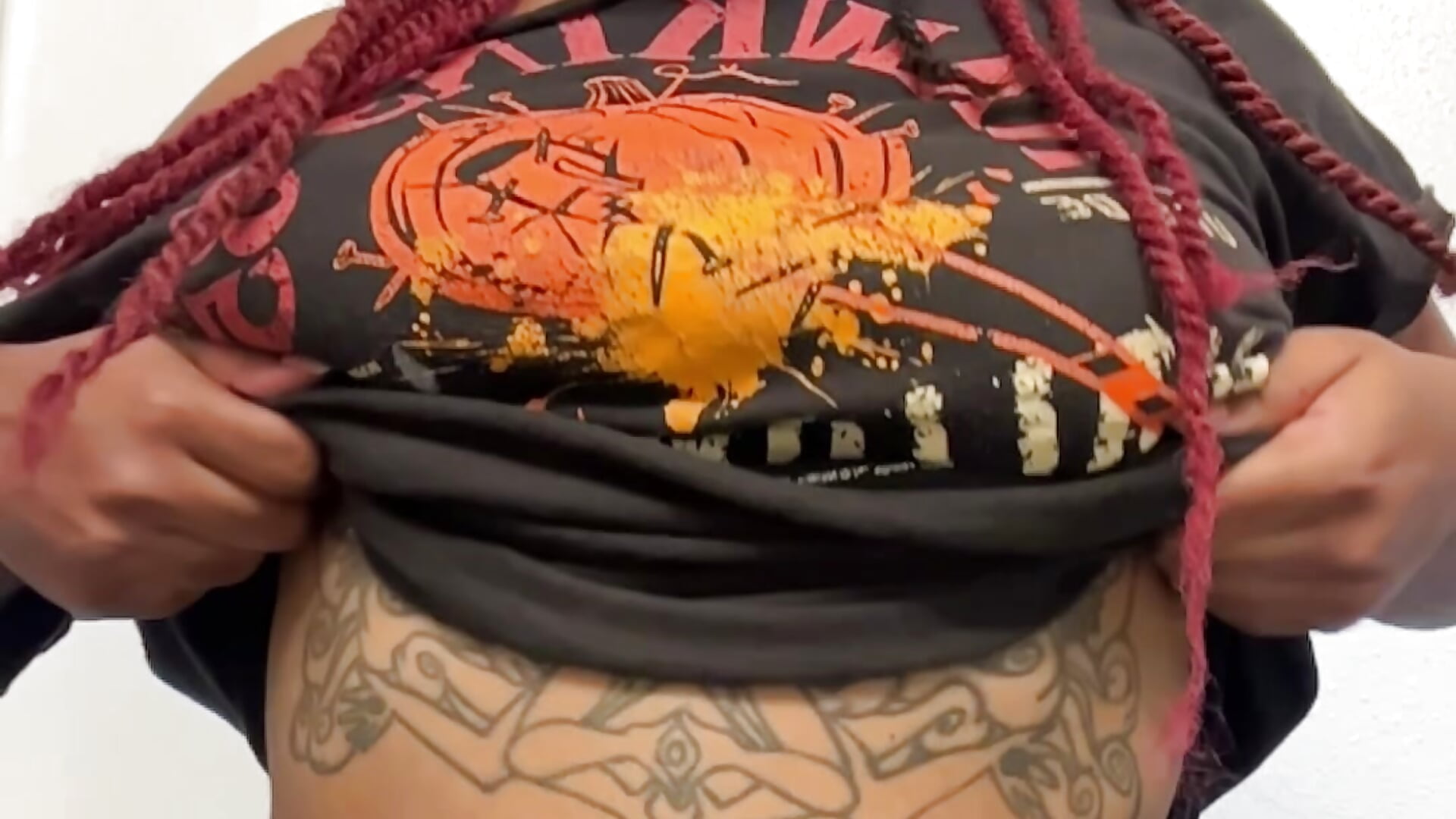 Birthday titty drop - video by Cheybaaee cam model