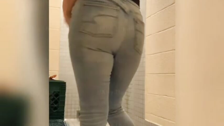 *JAIL CONTENT* Watch me strip down to my black panties while showing my foot off in an ankle monitor - βίντεο μοντέλου ThinkinThirstyThots