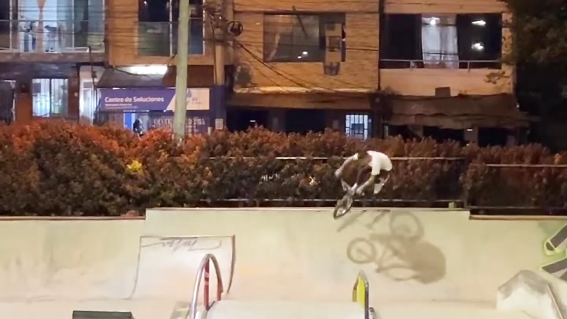 BMX - vídeo de la modelo de cam lilray99