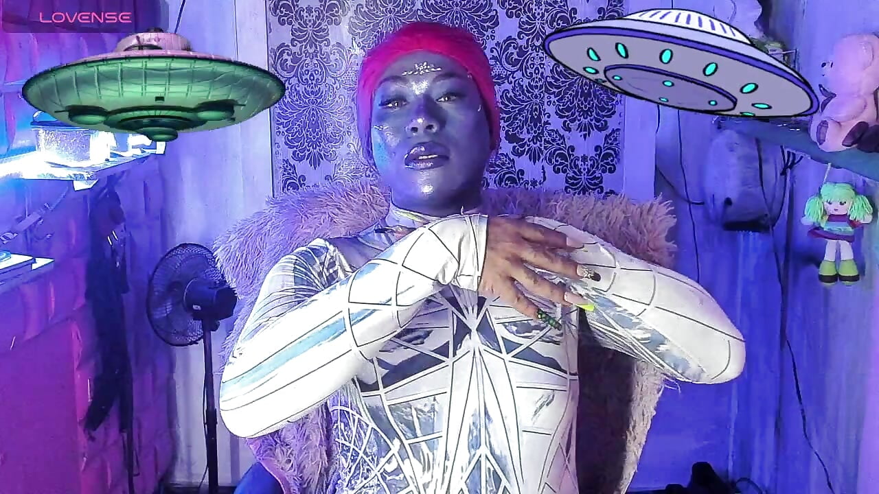 sexyyyyyy - video by tsviolett cam model