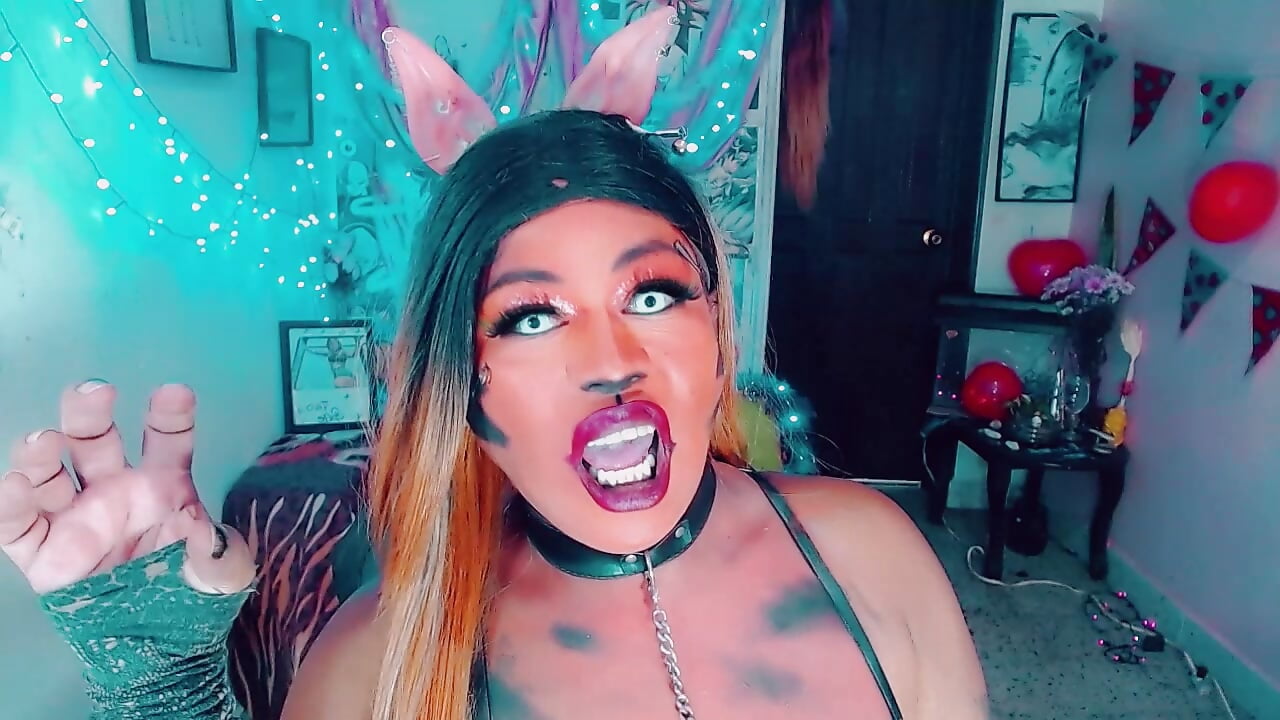 kitty miss my  loves - video by tsviolett cam model