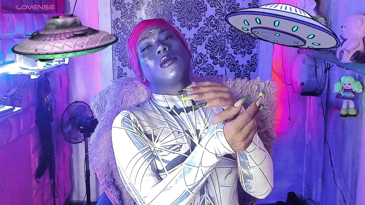 sexy - video by tsviolett cam model