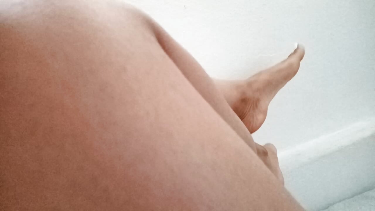 MY FEETS. - video by Colombiana219 cam model