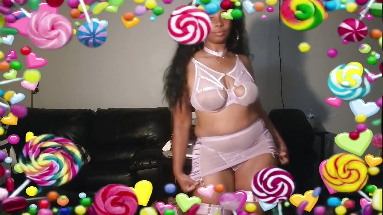 sweet lady dance - video by sassyslayz cam model