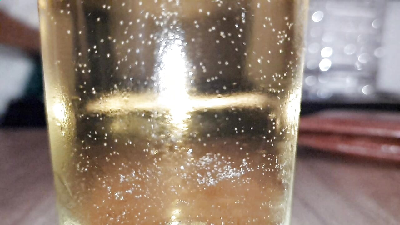 Beer– YourPersonall kameramodell videója