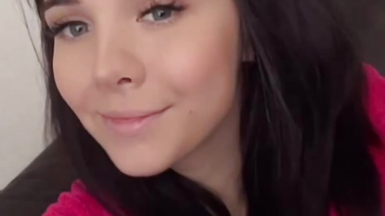 its me - video by jesssyrossse cam model