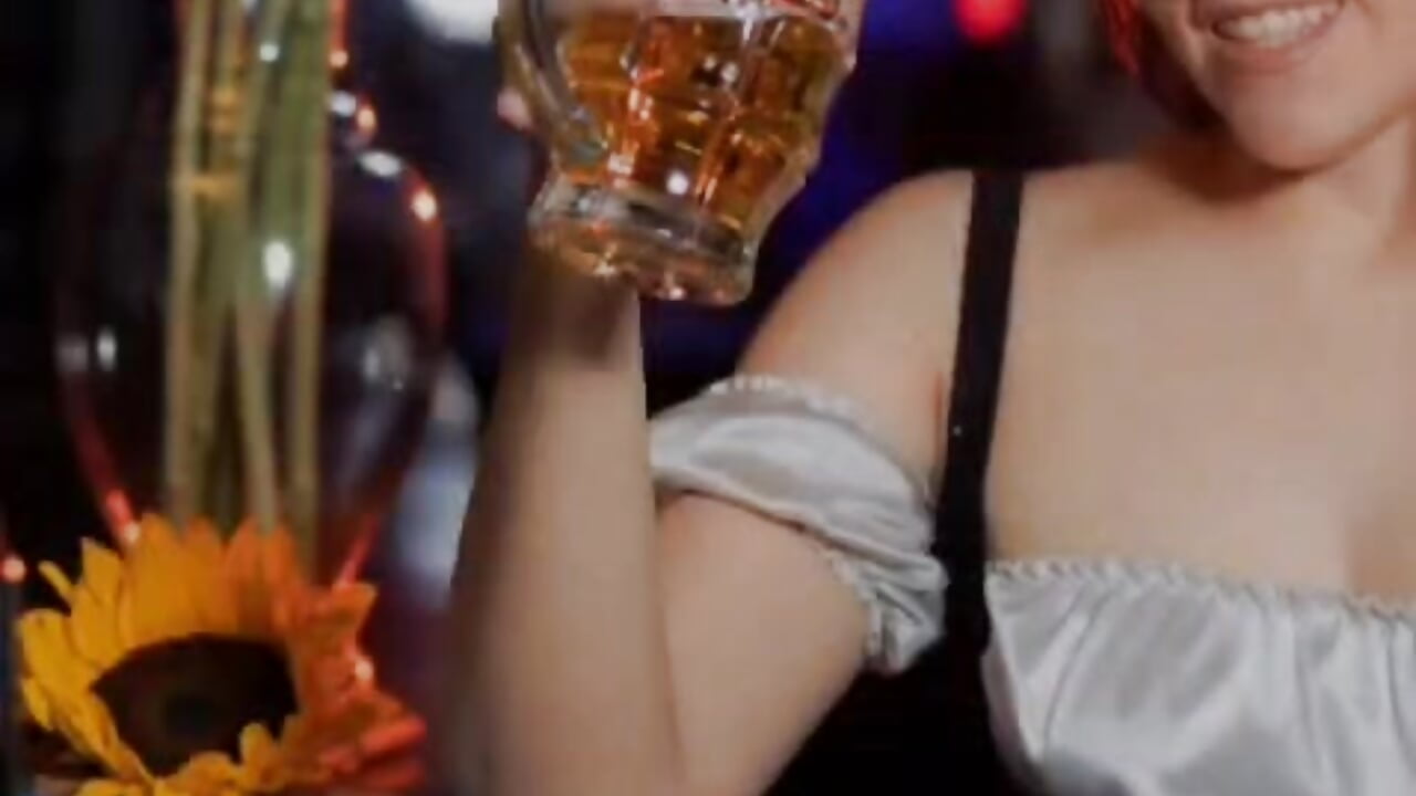 Oktoberfest 2025 VIP - donnasoto 캠 모델의 동영상