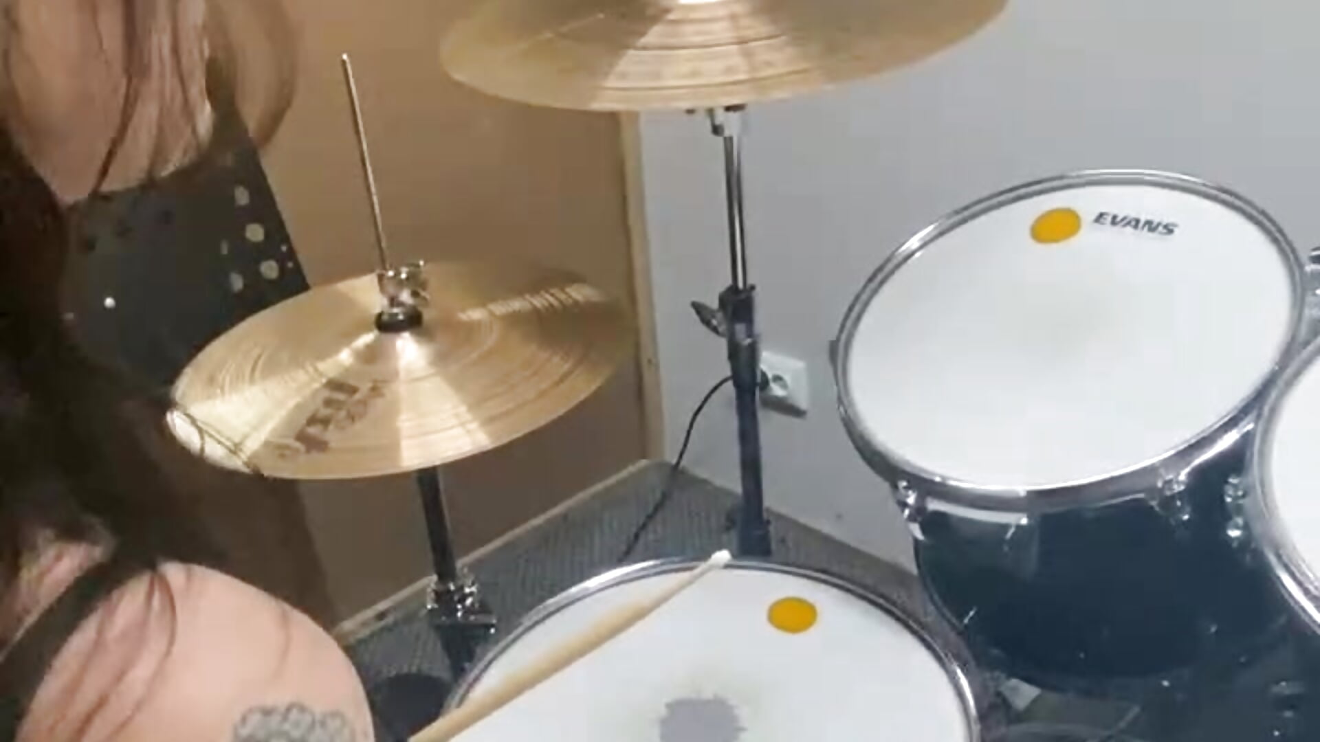 drums - vídeo de Amylittlestar