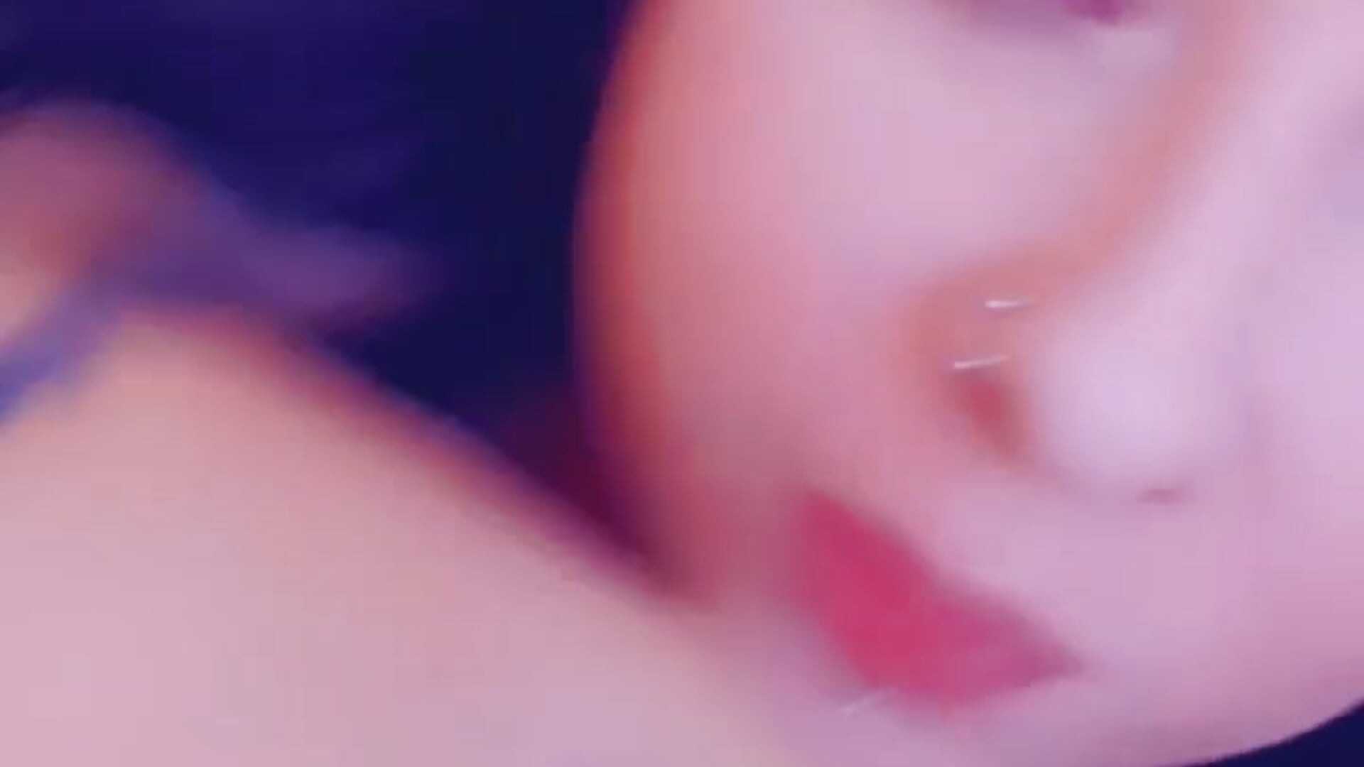 ass – видео вебкам-модели MiaYMolly