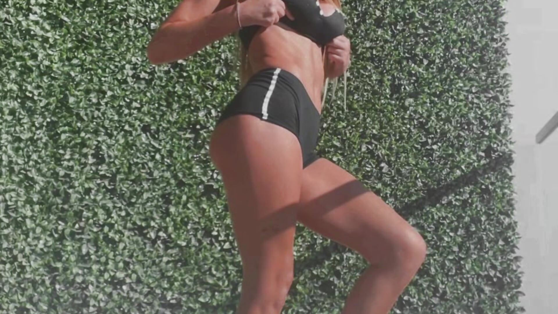 Showing off my body on my balcony - video by Alyssa_rhoades cam model