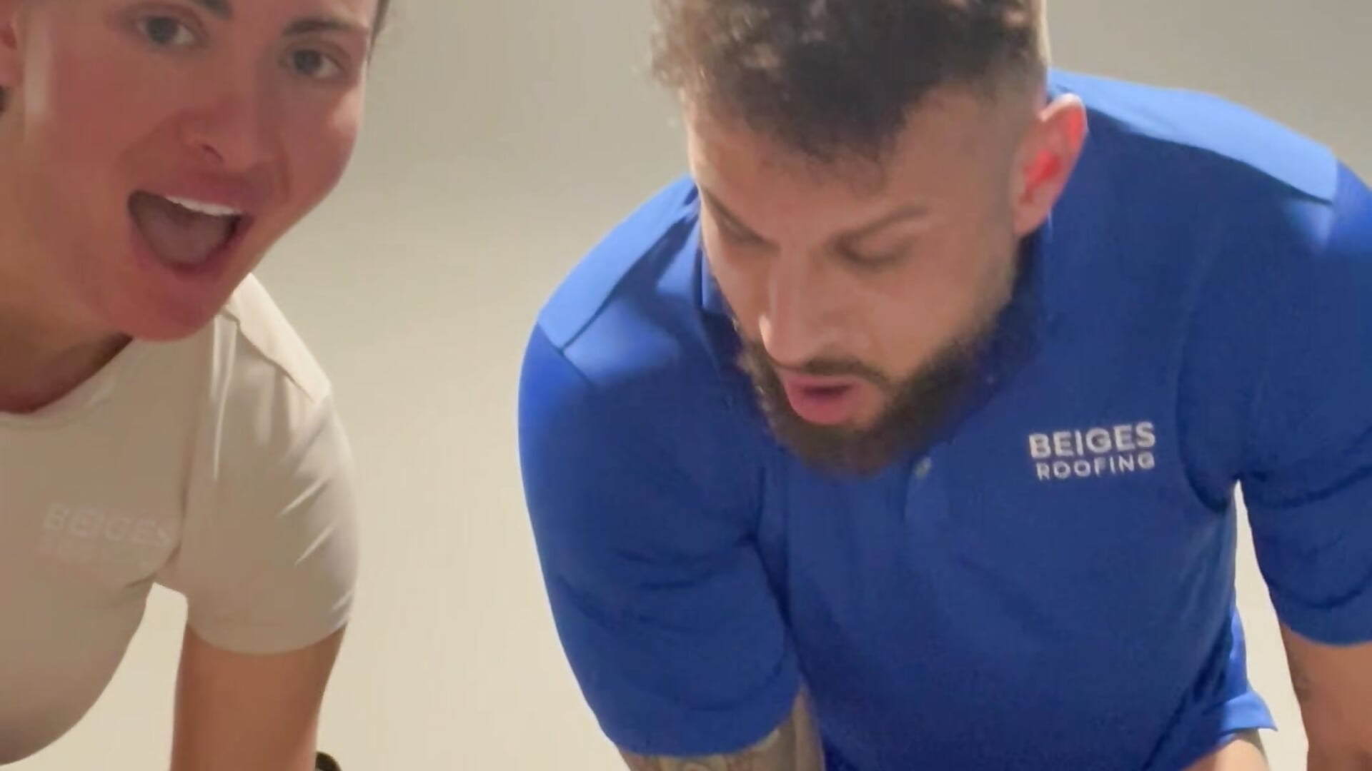 Sex inside Walmart , creampie and a FART!! - video của người mẫu cam Alyssa_rhoades