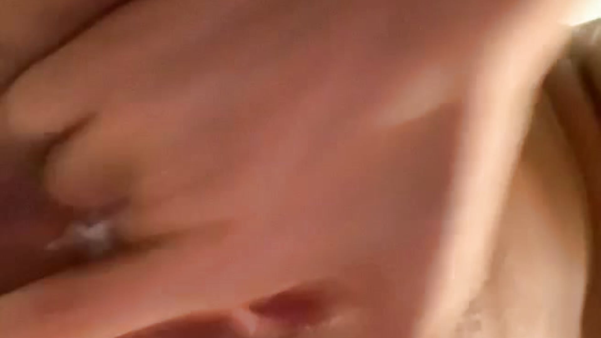 Fingering pussy, cumming getting creamy - video by Alyssa_rhoades cam model