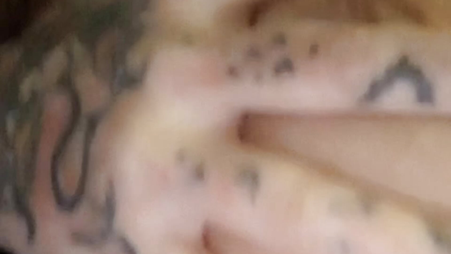 OIL ; SHOWER;  TITS;  PUSSY NO SHAVE🍬🍭 – video modela na kameri vamporasuccubus19777